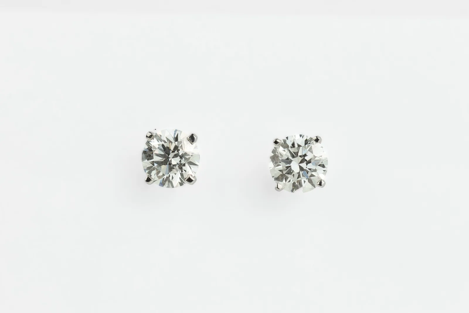 Diamond Stud Solitaire Earrings in Platinum