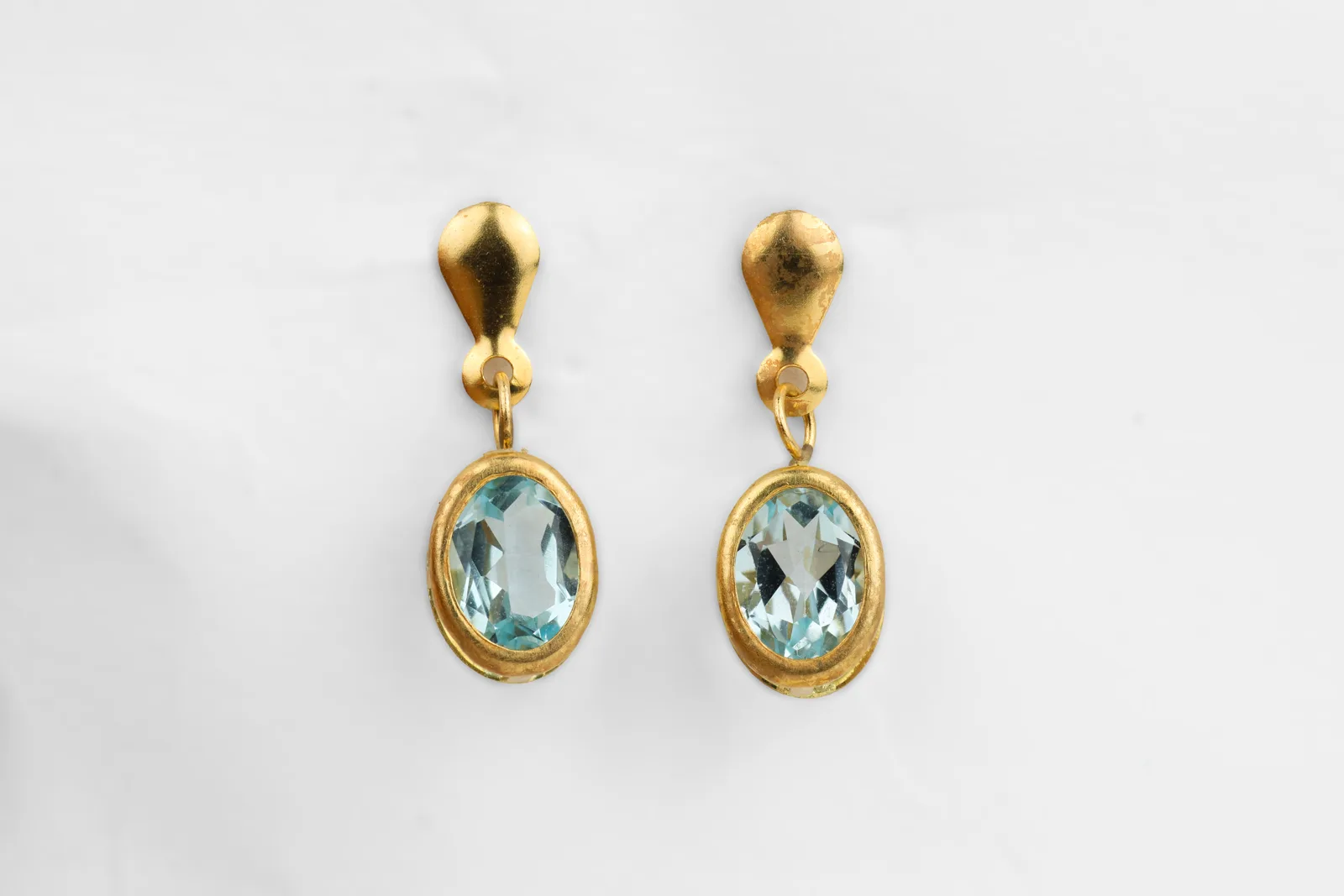 Blue Topaz Stud Solitaire Earrings in 9ct Yellow Gold