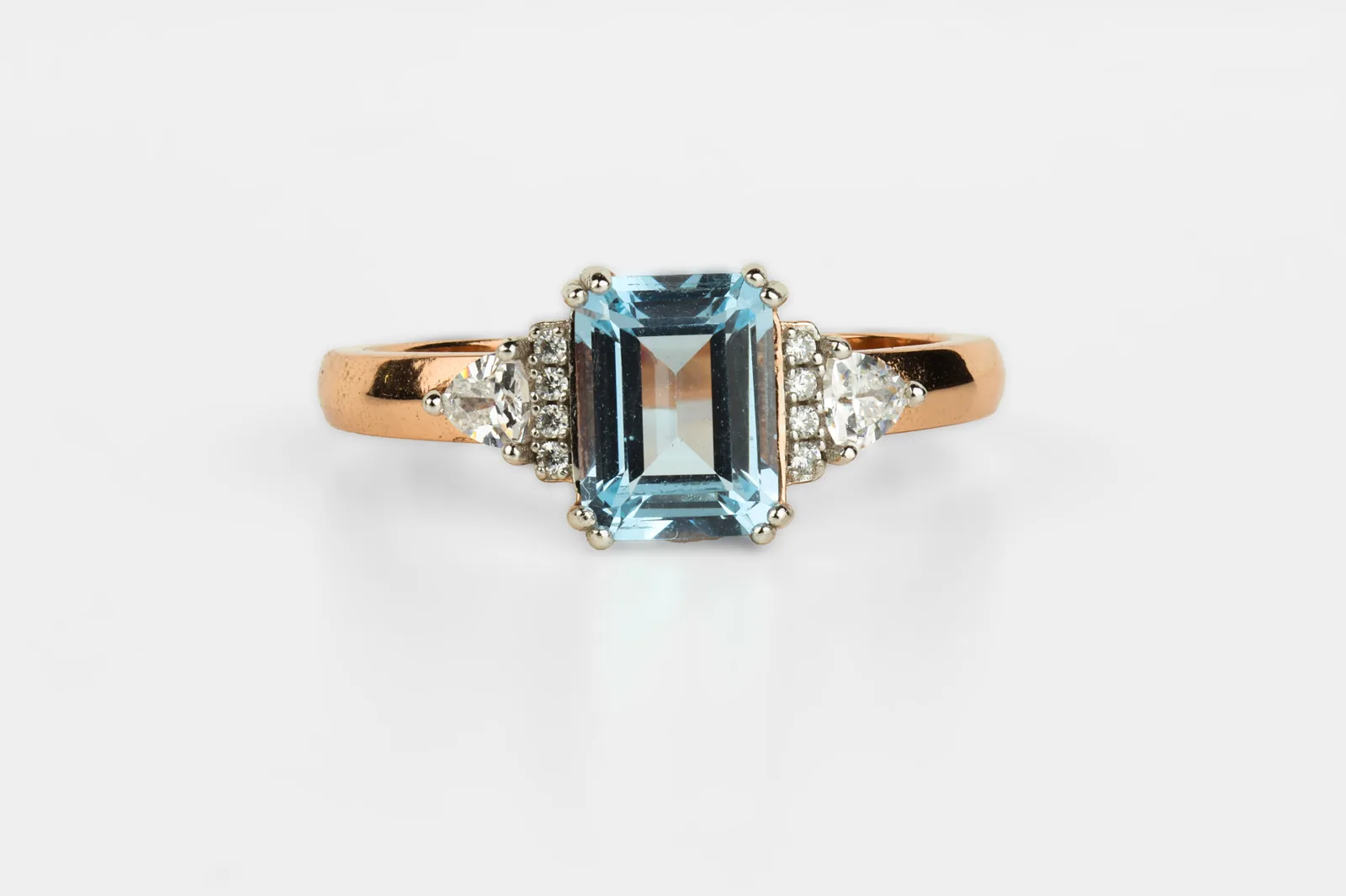 Aquamarine Trilogy Ring in 18ct Rose Gold