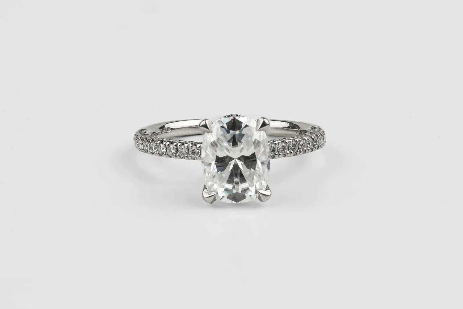 Mois Solitaire Ring in Platinum