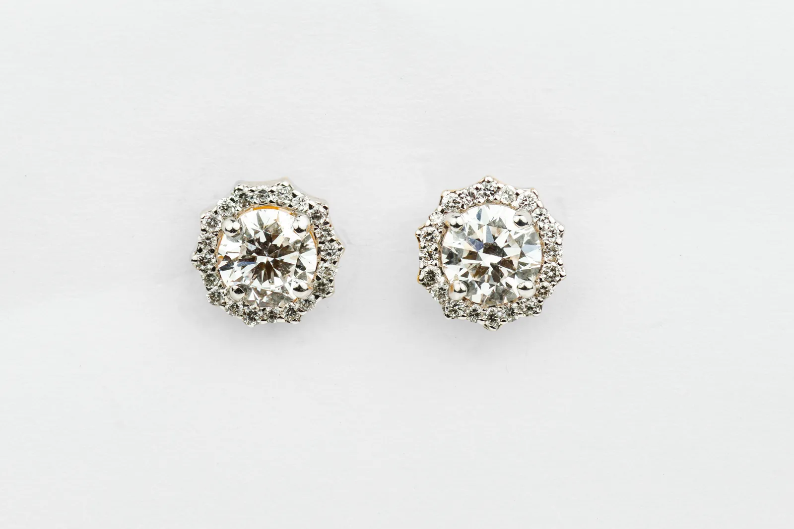 Lab Diamond Stud Halo Earrings in 9ct Yellow Gold