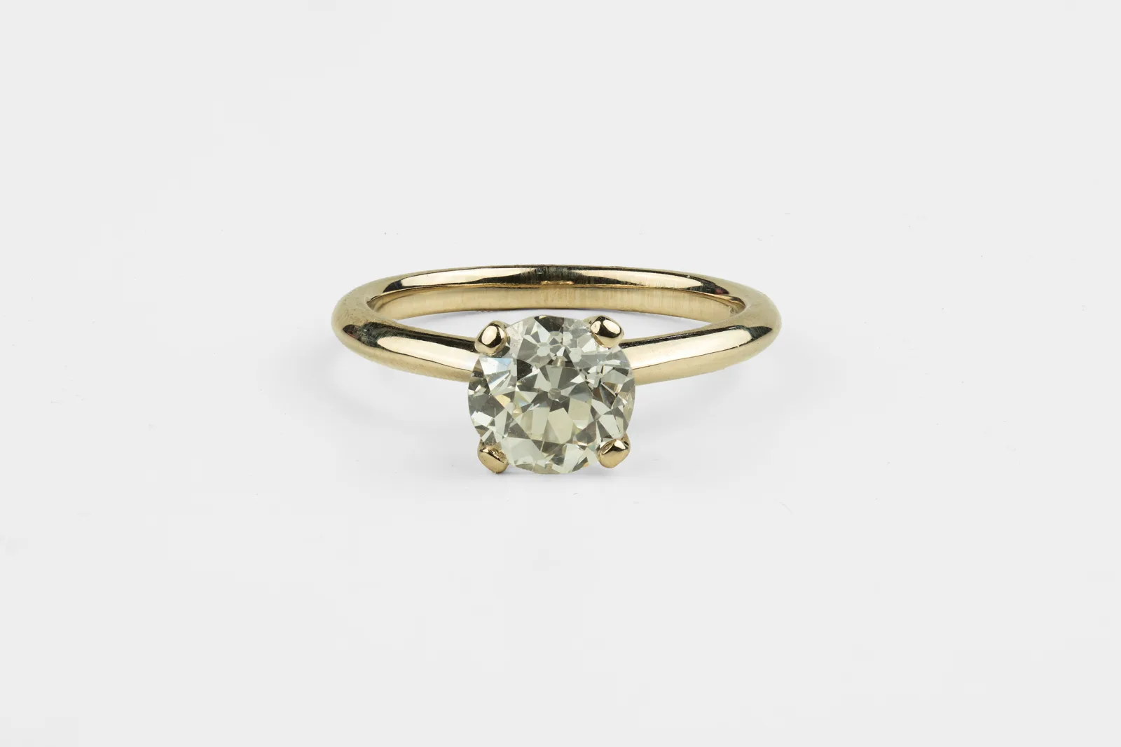 Diamond Solitaire Ring in 18ct Yellow Gold