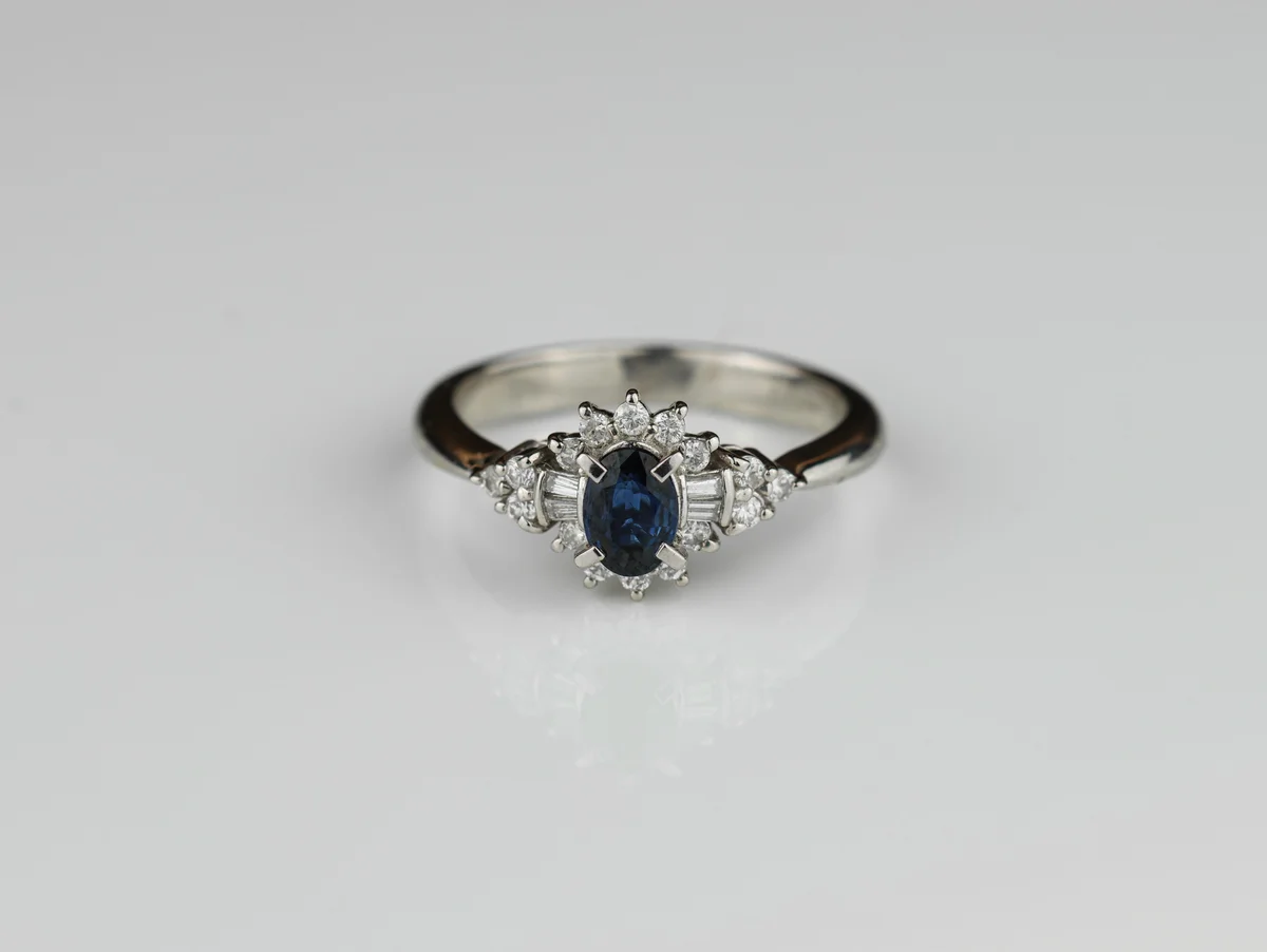 Sapphire & Diamond Halo Ring in Platinum