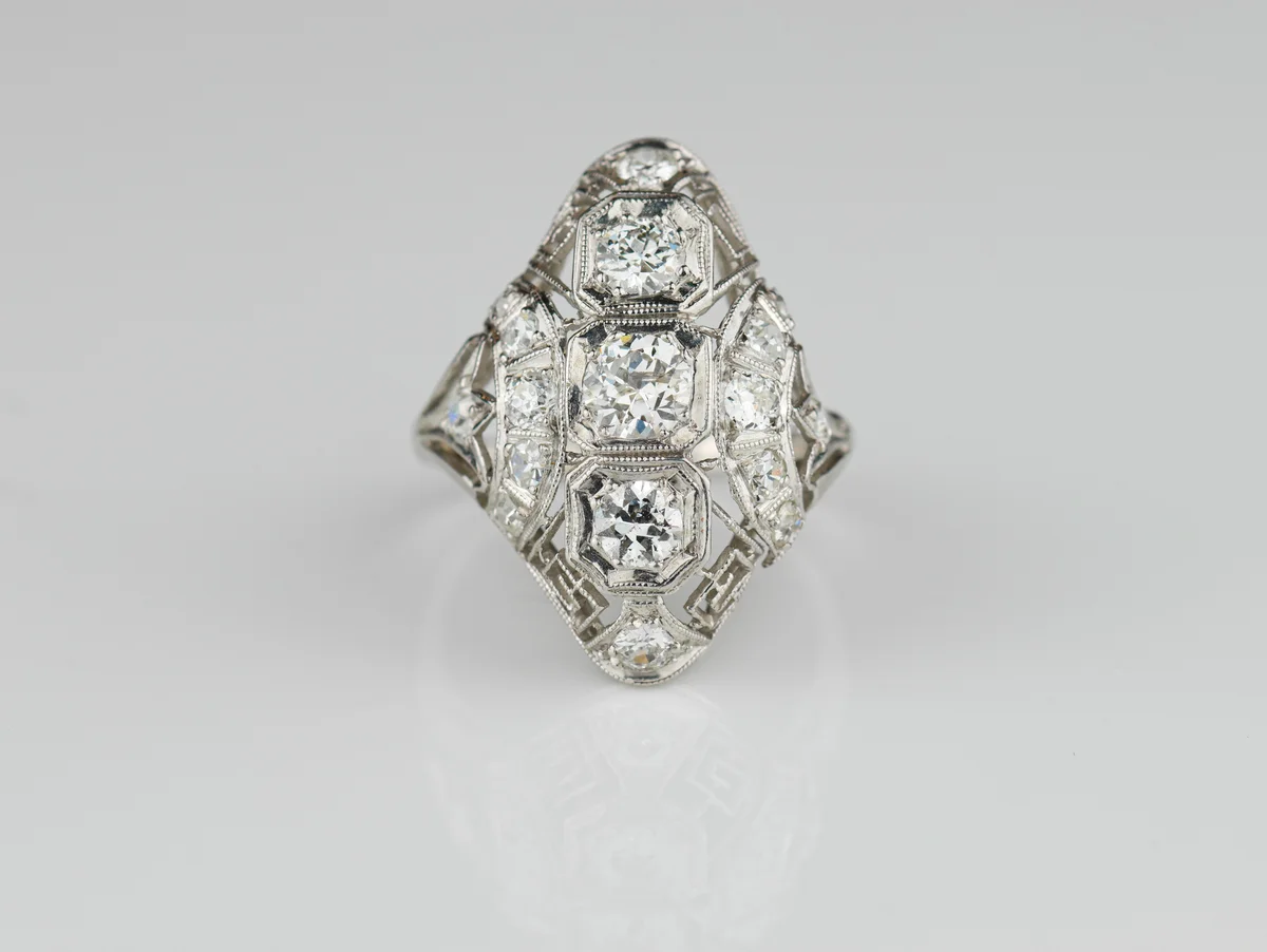 Diamond Vintage Ring in Platinum