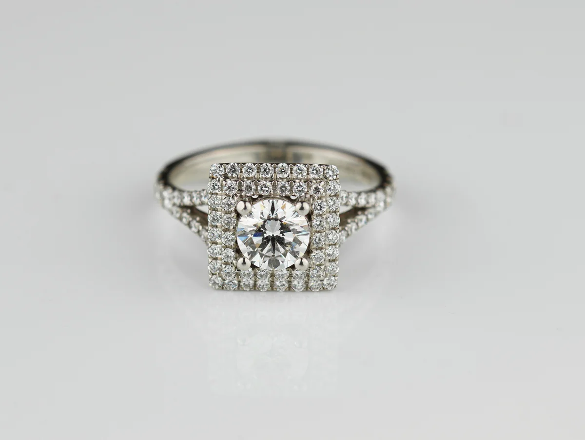 Diamond Halo Ring in Platinum