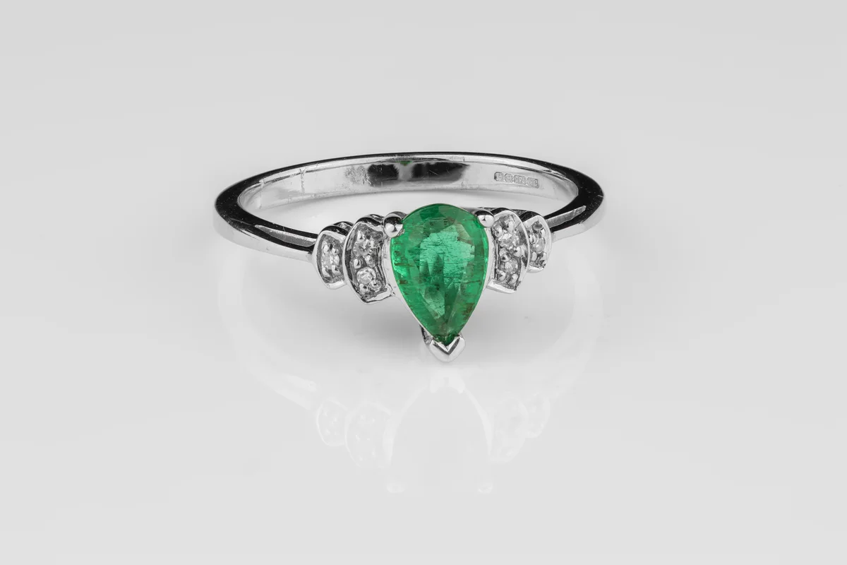 Emerald Solitaire Ring in 9ct White Gold