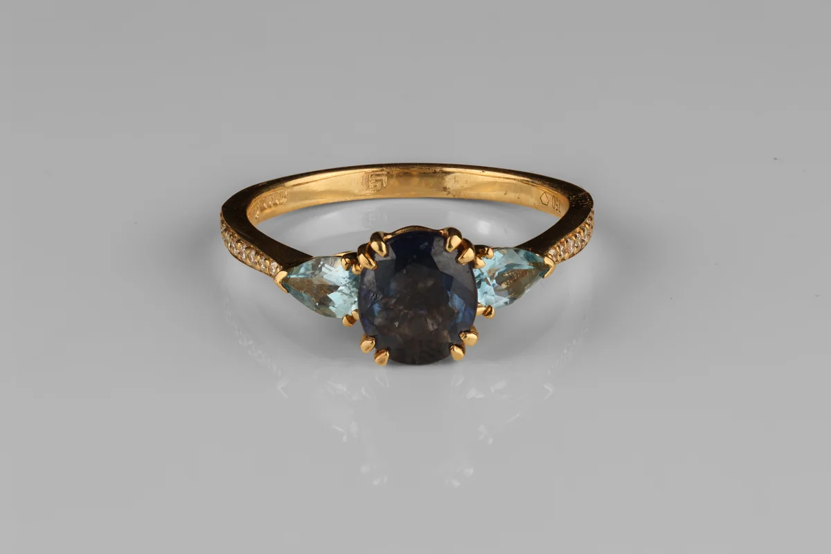 Sapphire Trilogy Ring in 18ct Yellow Gold